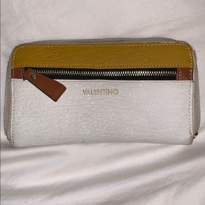 Valentino wallet